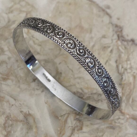Vintage 925 Sterling Silver Handcrafted Bangle Bracelet - Picture 1 of 8